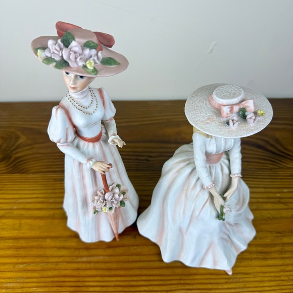 Vintage Enesco Victorian Lady Figurines | E1410 & E9009 | Made in Mexico - Picture 8 of 15